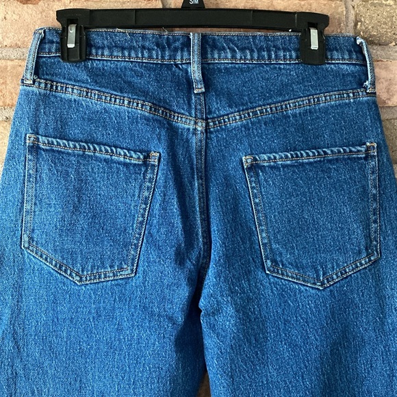 Kirkland Signature Blue Straight Jeans Timeless Style Size 6 - Picture 4 of 8